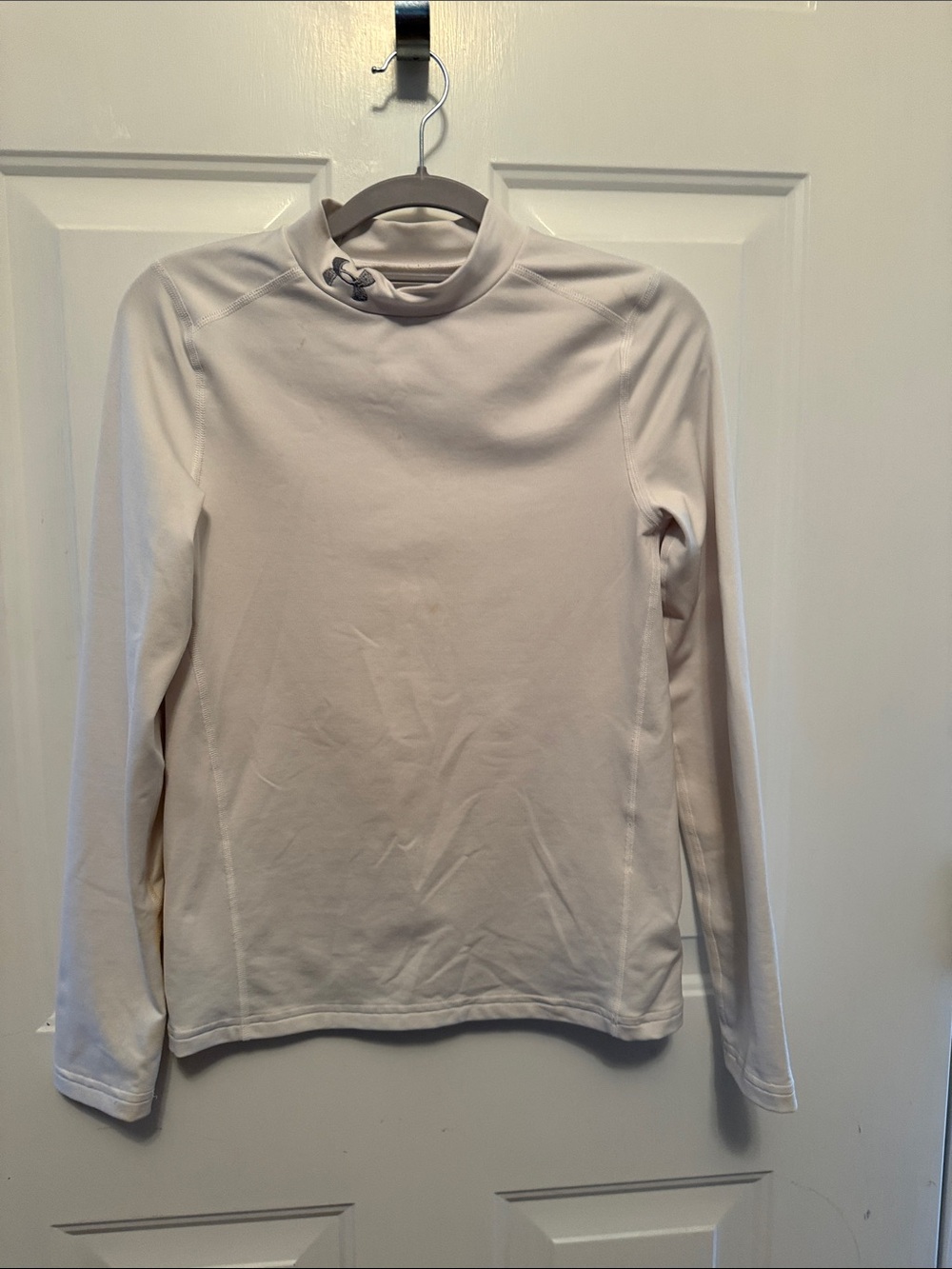 Youth large Long-Sleeve cold gear thermal - white. Boys